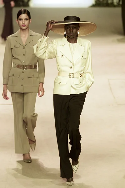 Look 8
